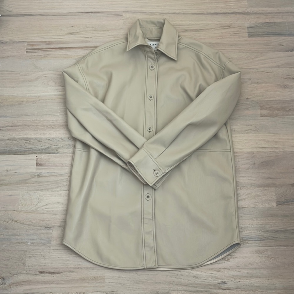 Aritzia Pelli shirt jacket